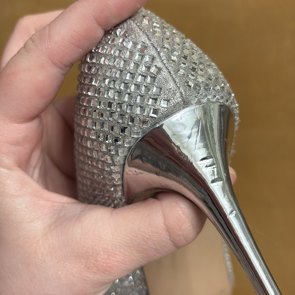 Steve Madden Silver Laveda Crystal Pump In Rhinestone Size 7.5 - Picture 9 of 17